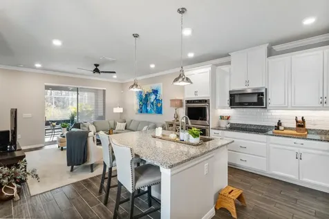 2872 Grand Kemerton Place Tampa FL 33618