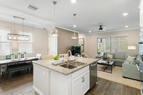 2872 Grand Kemerton Place Tampa FL 33618