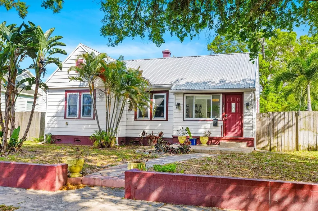 3243 6th Avenue N St Petersburg FL 33713