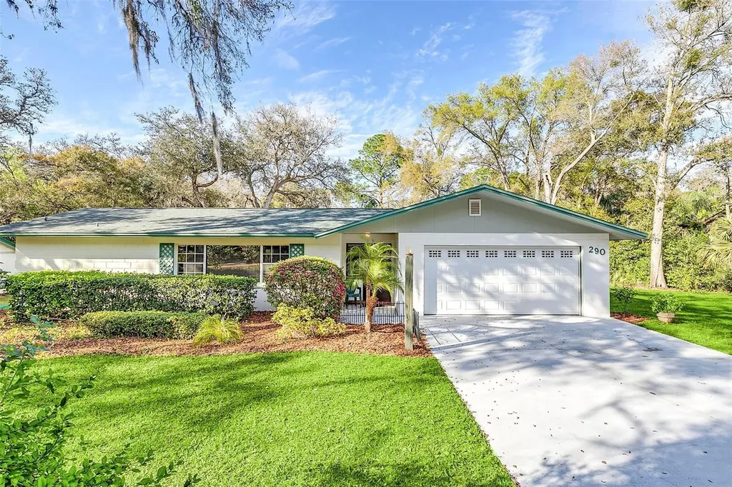 290 Lakeshore Drive Lake Mary FL 32746