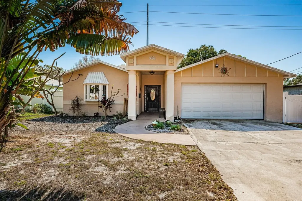 5822 6th Avenue S St Petersburg FL 33707