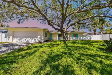 965 45th Avenue NE St Petersburg FL 33703