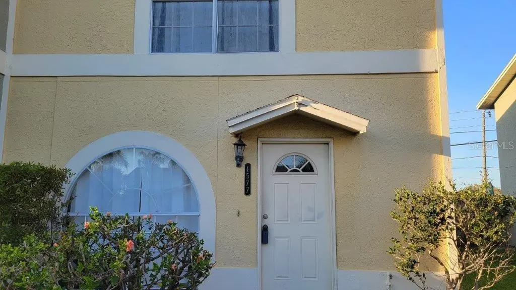 1577 Chateaux De Ville Court Clearwater FL 33764
