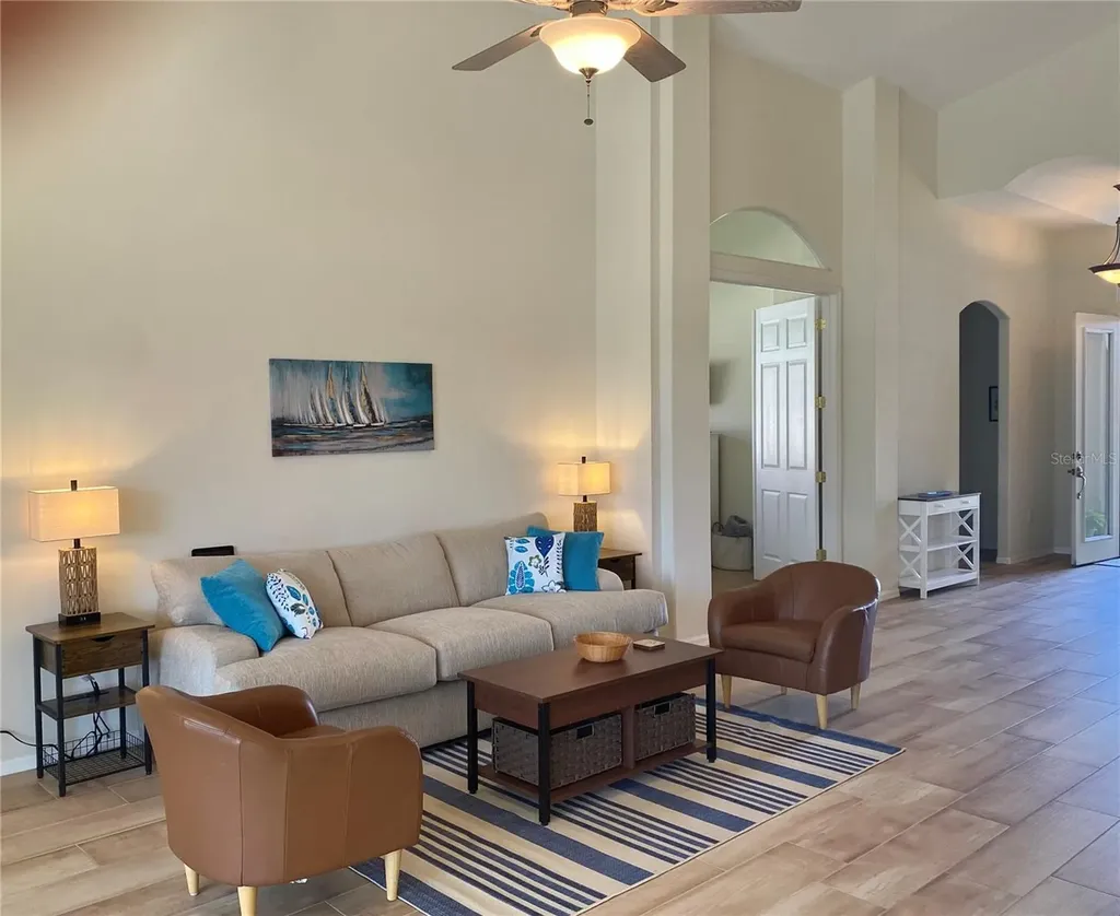 6372 Rookery Circle Bradenton FL 34203