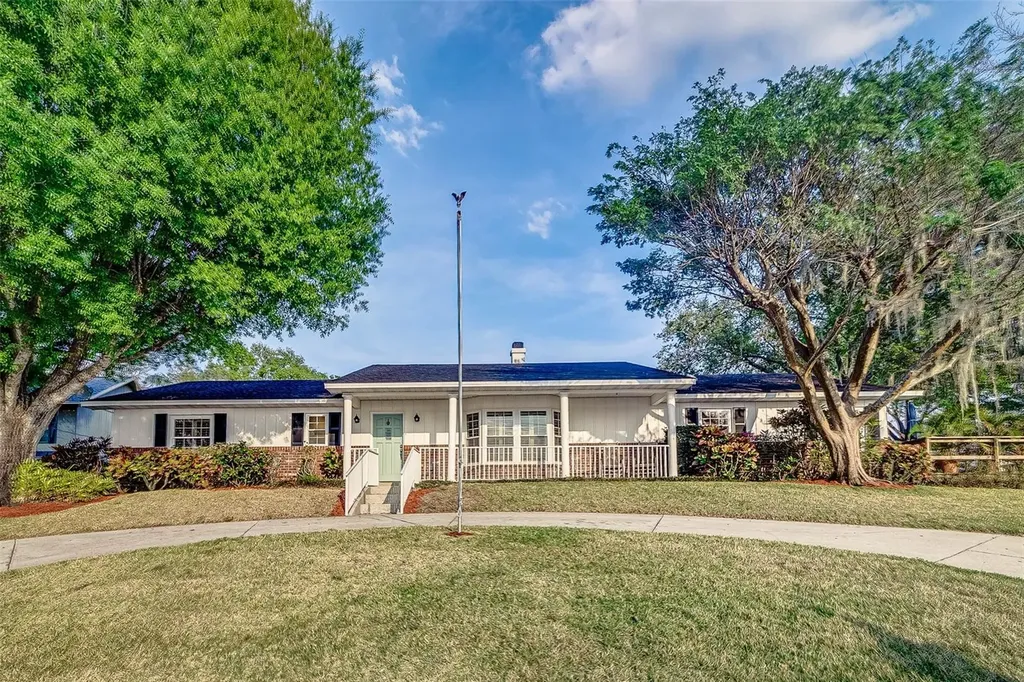 300 E Lake Elbert Drive NE Winter Haven FL 33881