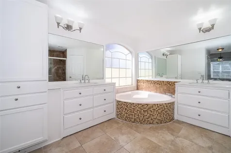 1326 Lake Biscayne Way Orlando FL 32824