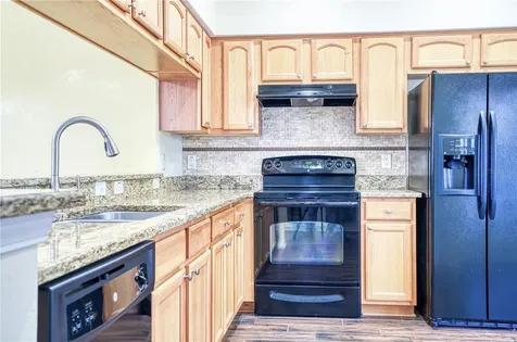 528 Laguna Mill Drive Ruskin FL 33570
