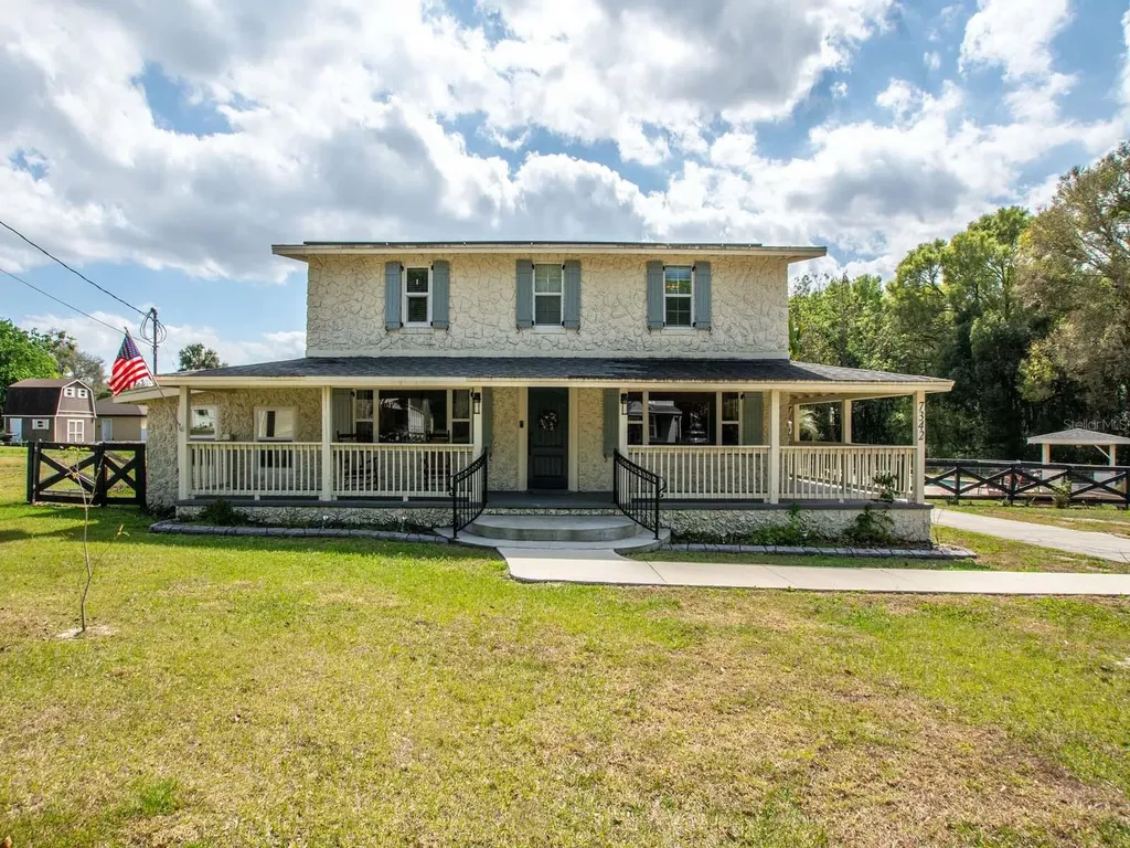 7342 Earlwood Avenue Mount Dora FL 32757