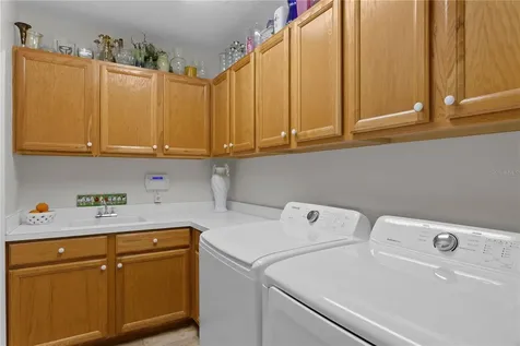 8705 Cypress Mill Court Tampa FL 33647
