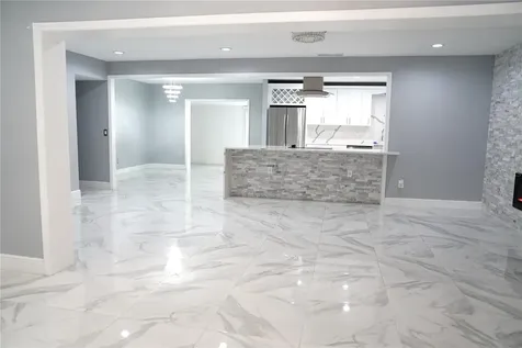 6421 Santa Monica Drive Tampa FL 33615