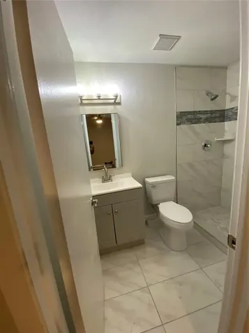 1073 Bridlewood Way Brandon FL 33511