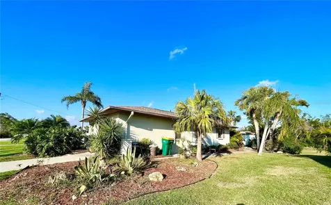 7458 Claypool Street Englewood FL 34224