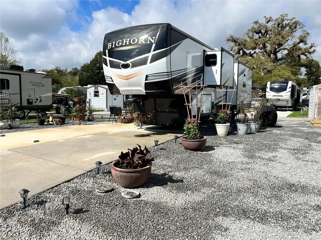 2836 NE 104th Avenue Silver Springs FL 34488
