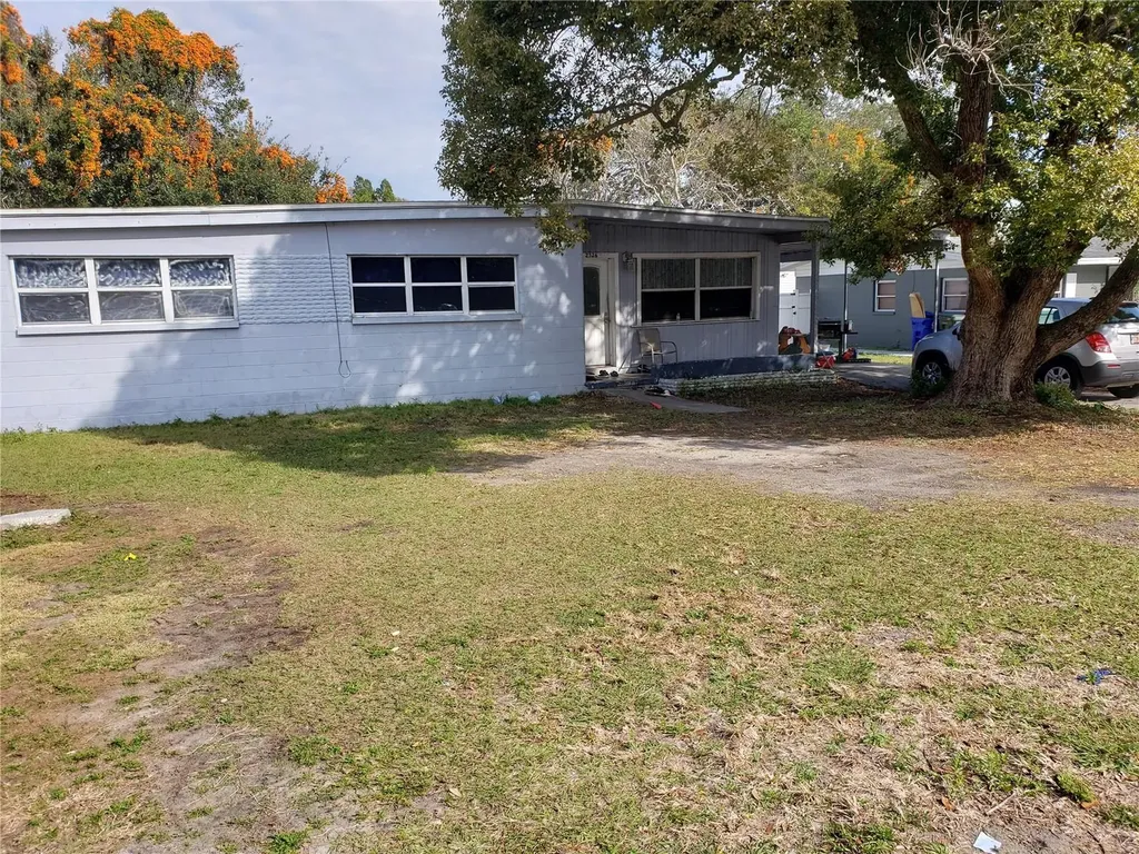 2326 S Crystal Lake Drive Lakeland FL 33801