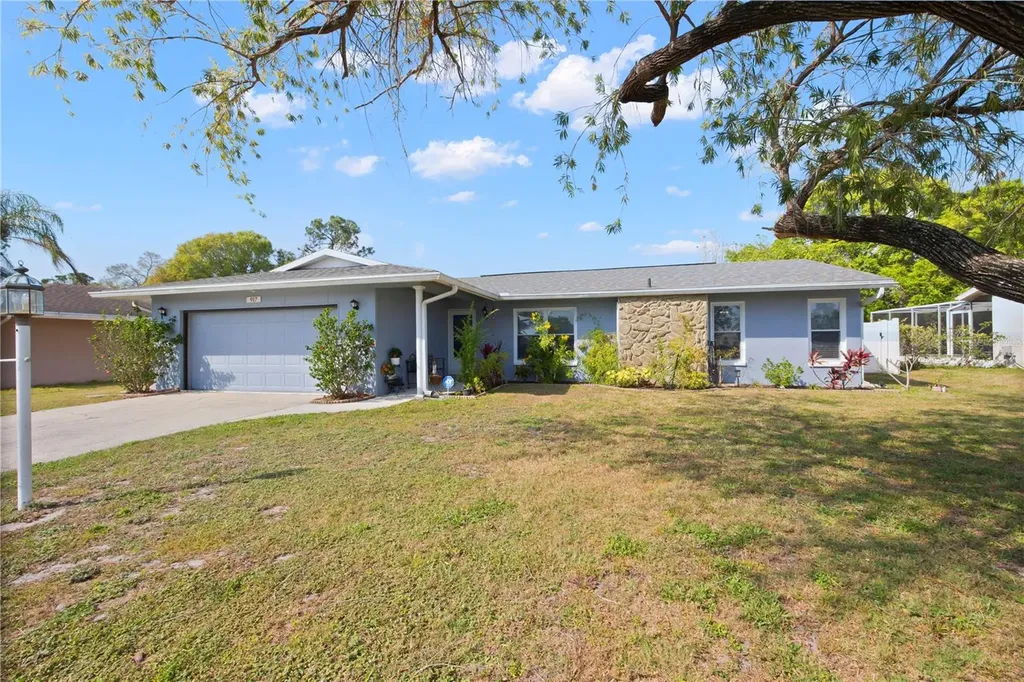 917 Ponderosa Pine Lane Sarasota FL 34243
