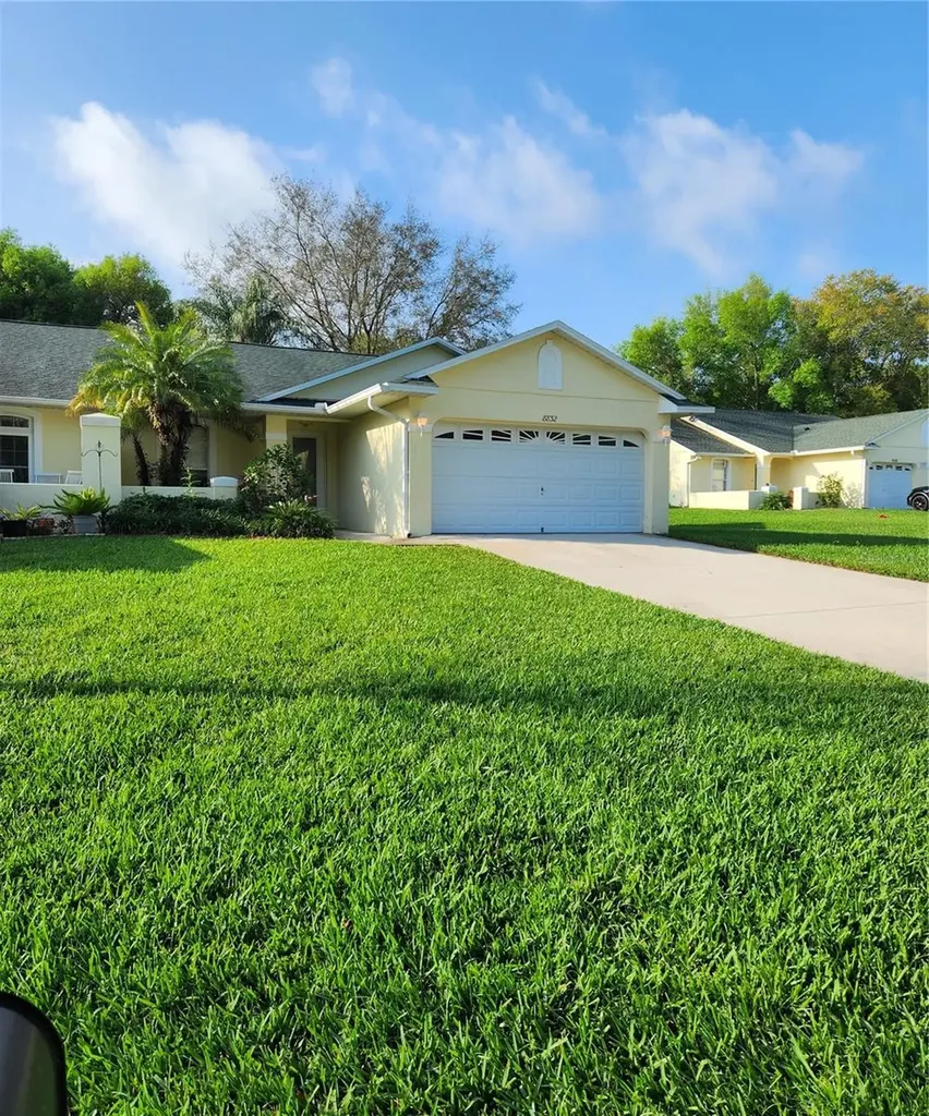 8832 Courtyard Lane Groveland FL 34736