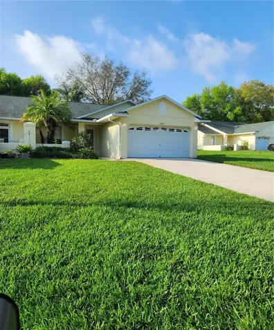 8832 Courtyard Lane Groveland FL 34736