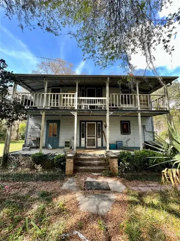 405 S County Road 21 Hawthorne FL 32640