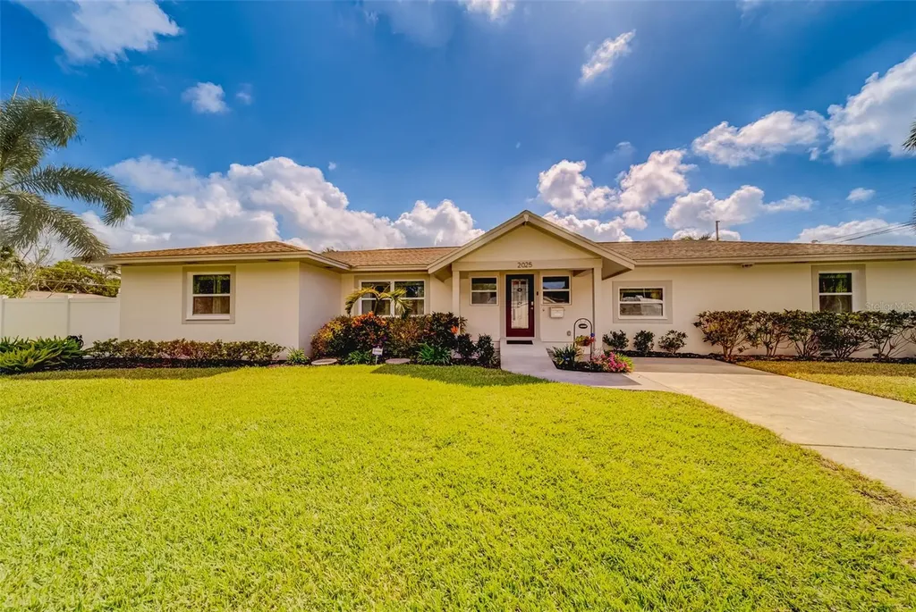 2025 50th Street N St Petersburg FL 33710