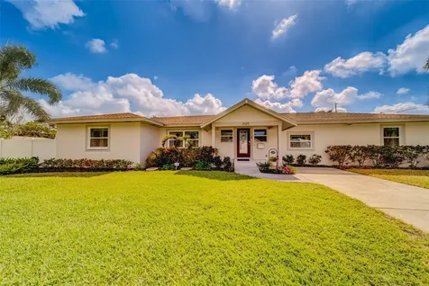 2025 50th Street N St Petersburg FL 33710