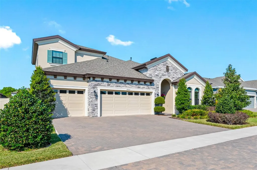 2853 Valencia Ridge Street Valrico FL 33596