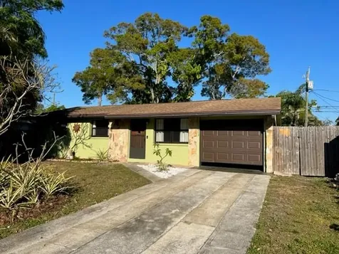 11673 Leisure Lane E Largo FL 33773