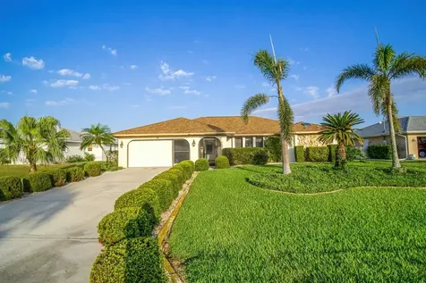 18 Bunker Lane Rotonda West FL 33947