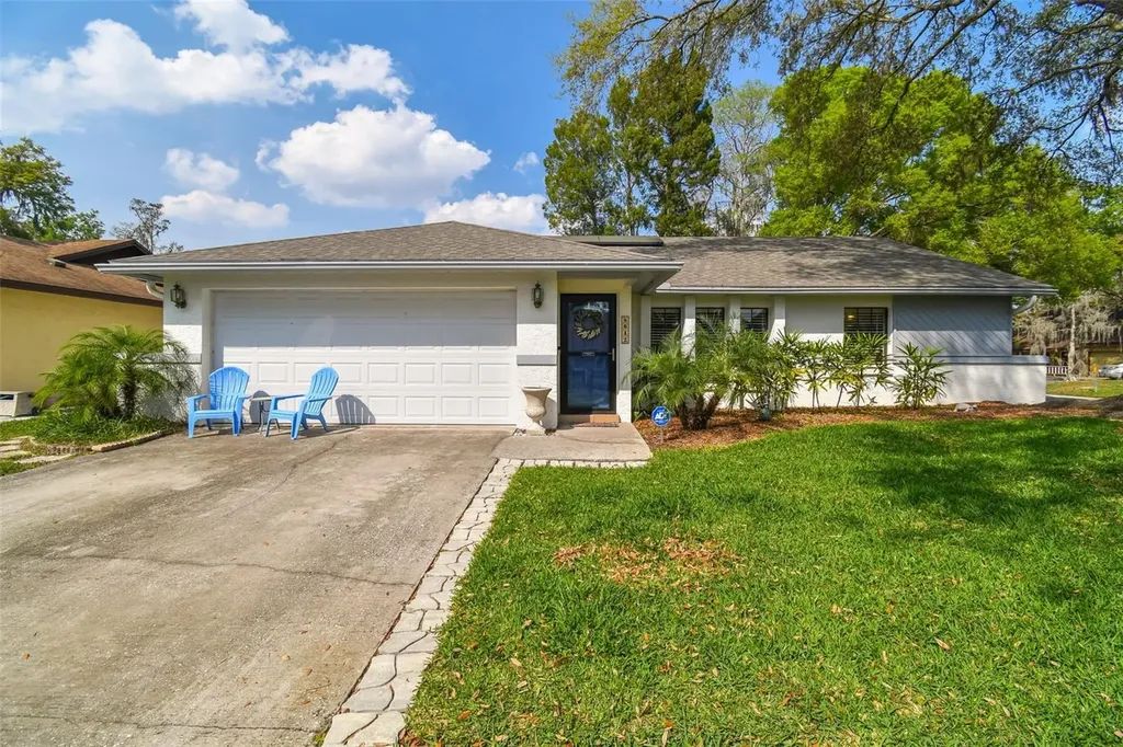 8042 Fawnridge Circle Tampa FL 33610