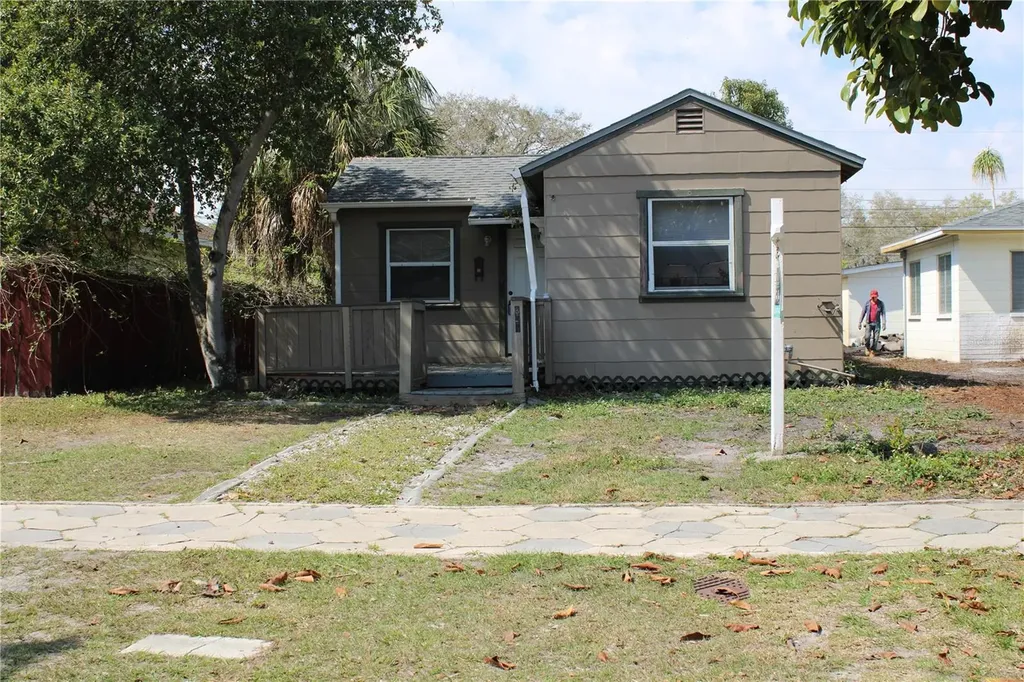 804 15th Street N St Petersburg FL 33705