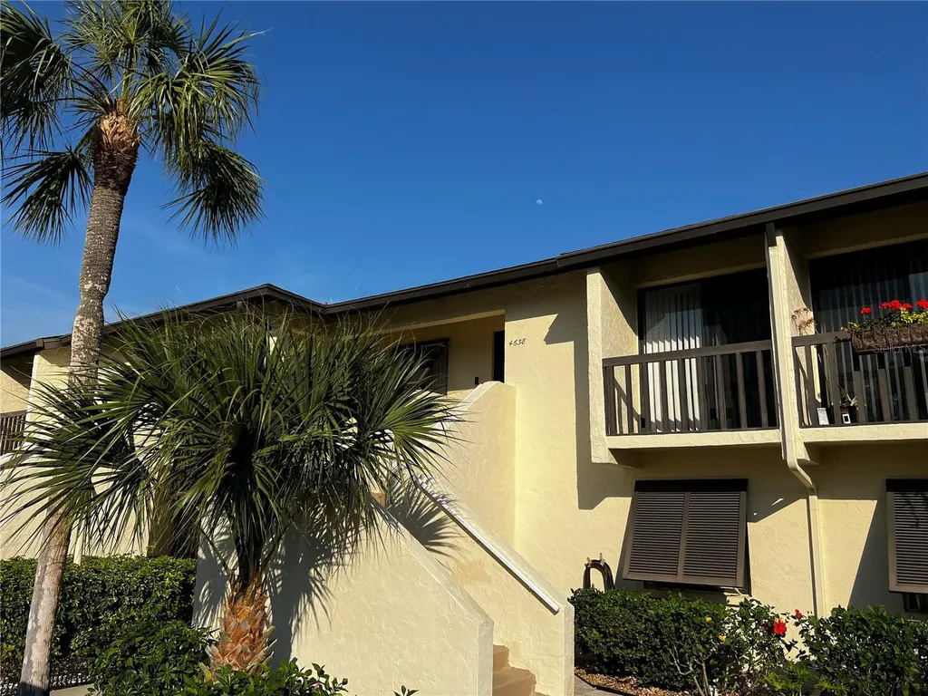 4638 Longwater Chase Sarasota FL 34235