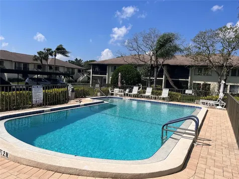 4638 Longwater Chase Sarasota FL 34235