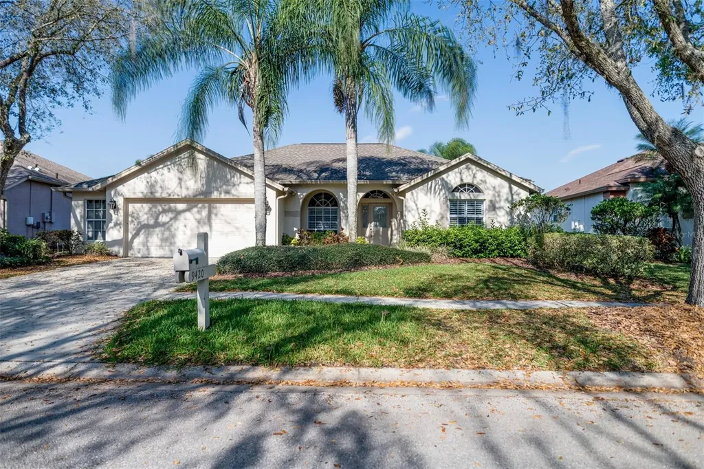 9420 Hunters Pond Drive Tampa FL 33647
