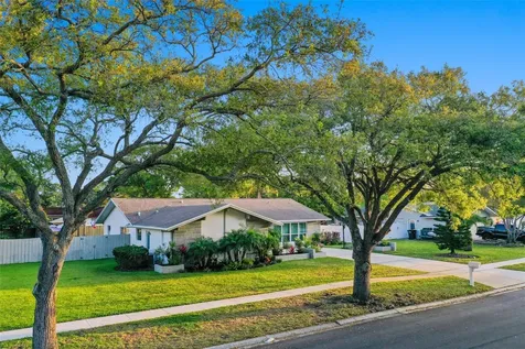 2680 Clubhouse Drive S Clearwater FL 33761