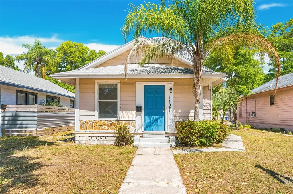 1121 10th Avenue S St Petersburg FL 33705