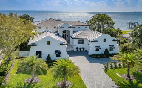 4219 Bayshore Boulevard NE St Petersburg FL 33703