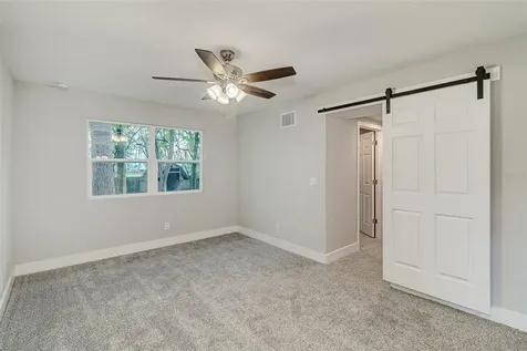 1701 W Lowry Avenue Plant City FL 33563