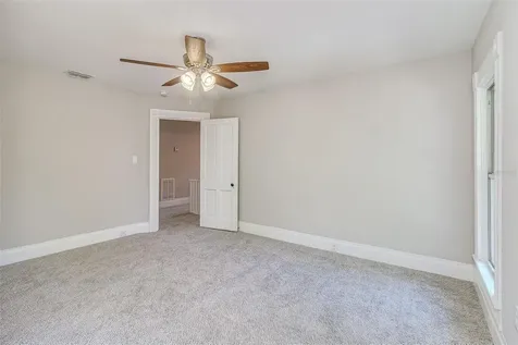 1701 W Lowry Avenue Plant City FL 33563