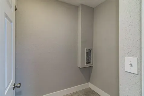 1701 W Lowry Avenue Plant City FL 33563