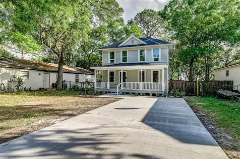 1701 W Lowry Avenue Plant City FL 33563
