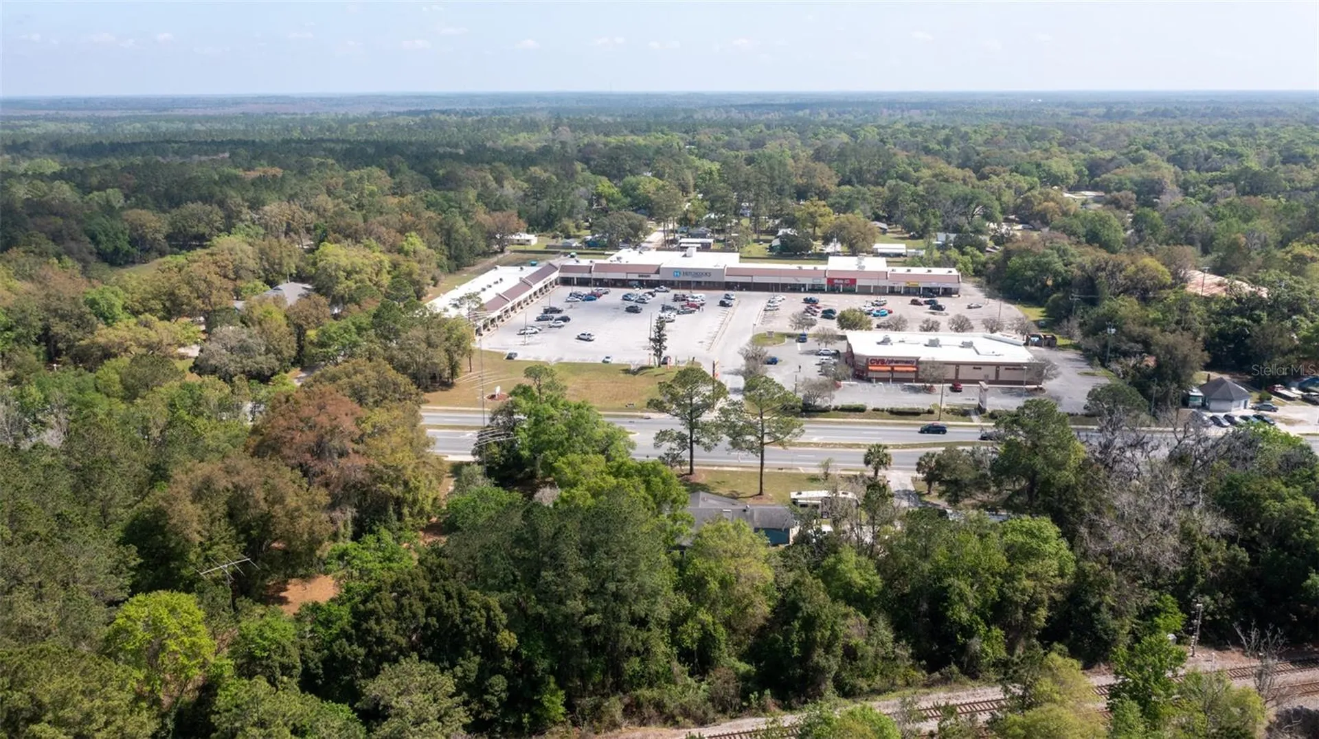 6004 SE Us Highway 301 Hawthorne FL 32640