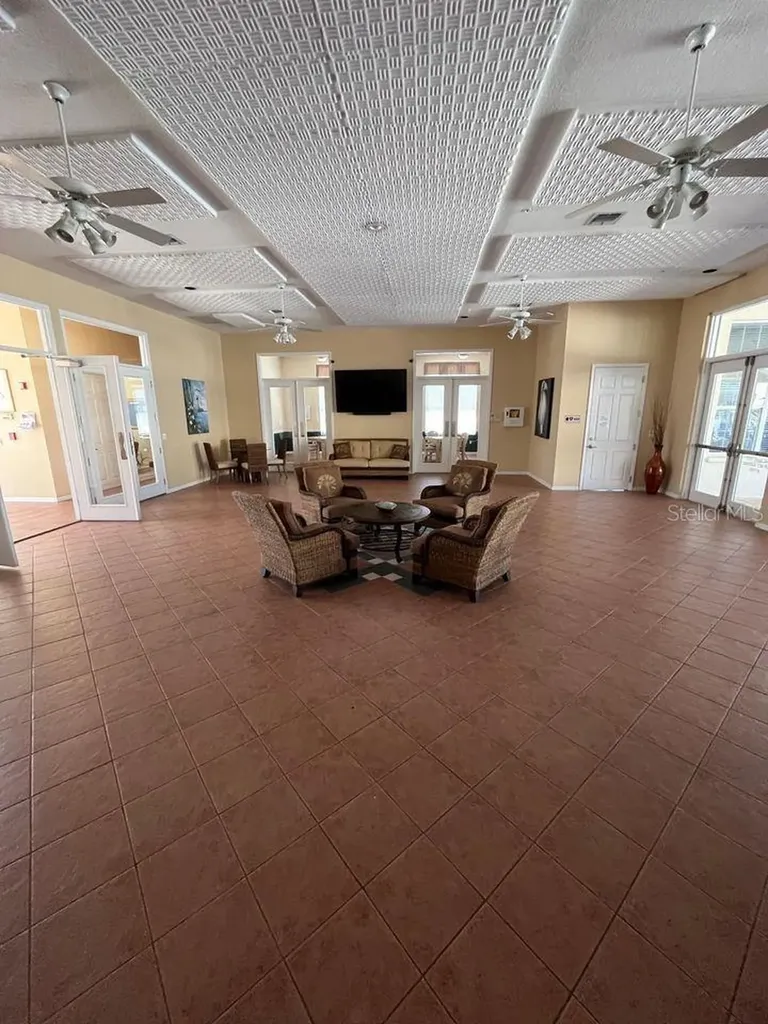 8389 Wingate Drive Sarasota FL 34238
