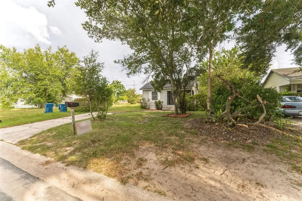 532 W Jackson Avenue Lake Wales FL 33853