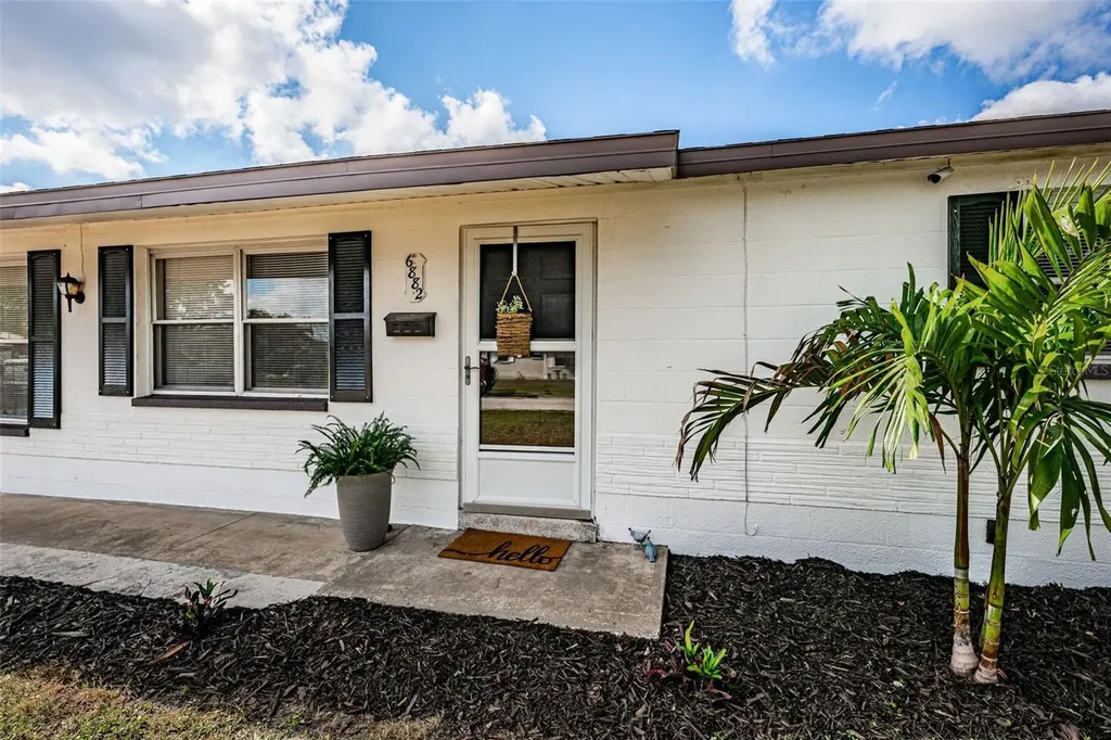 6882 84th Avenue N Pinellas Park FL 33781