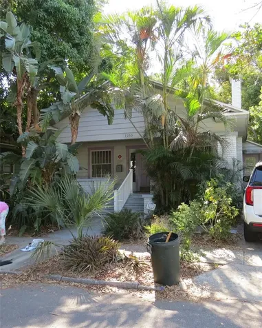 1250 10th Street N St Petersburg FL 33705