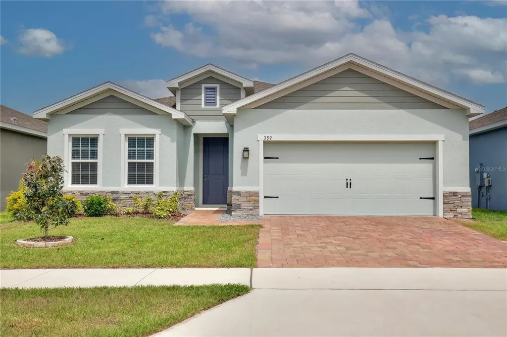359 August Fern Loop Mount Dora FL 32757