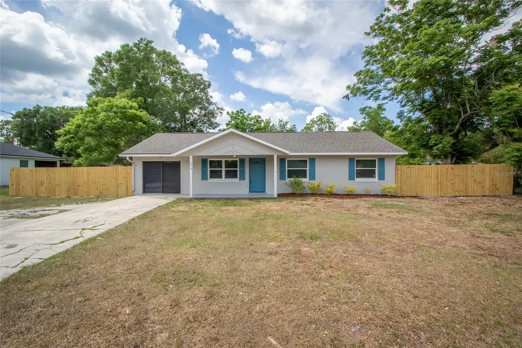 1816 Oakey Avenue Deland FL 32720