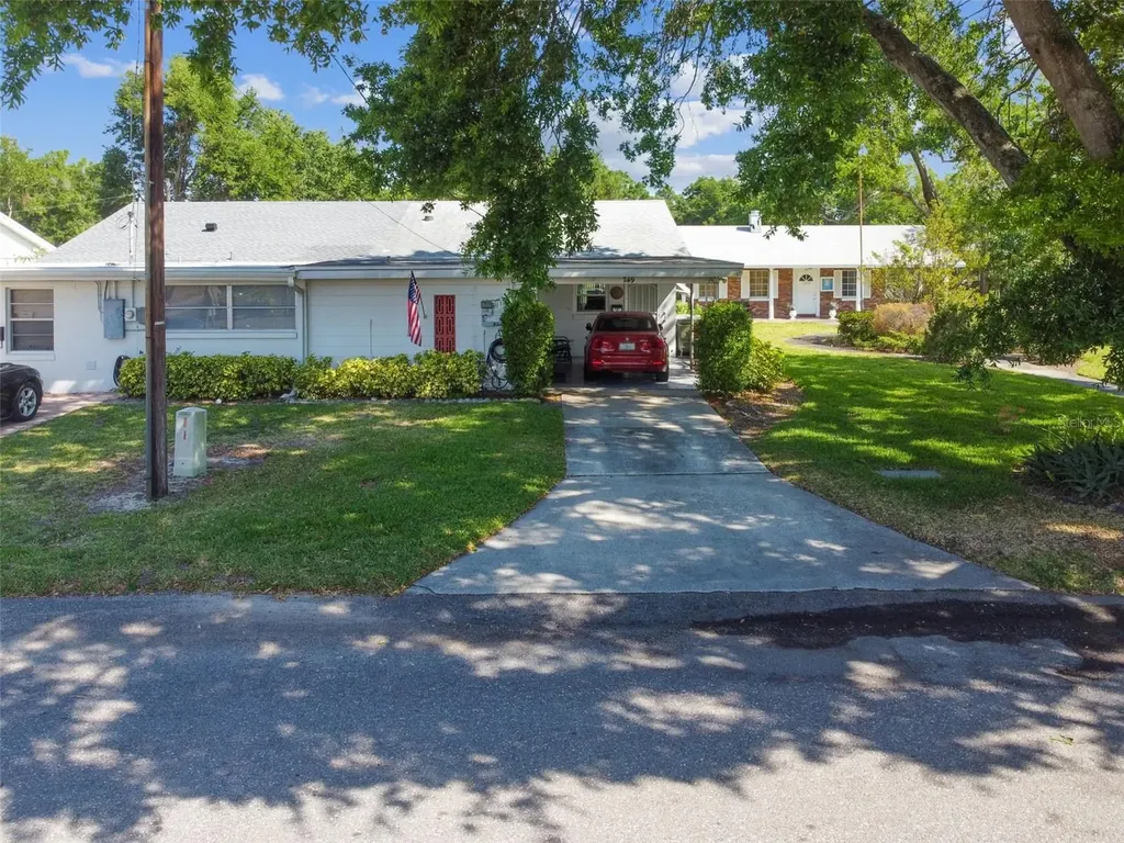 749 Avenue Q SE Winter Haven FL 33880