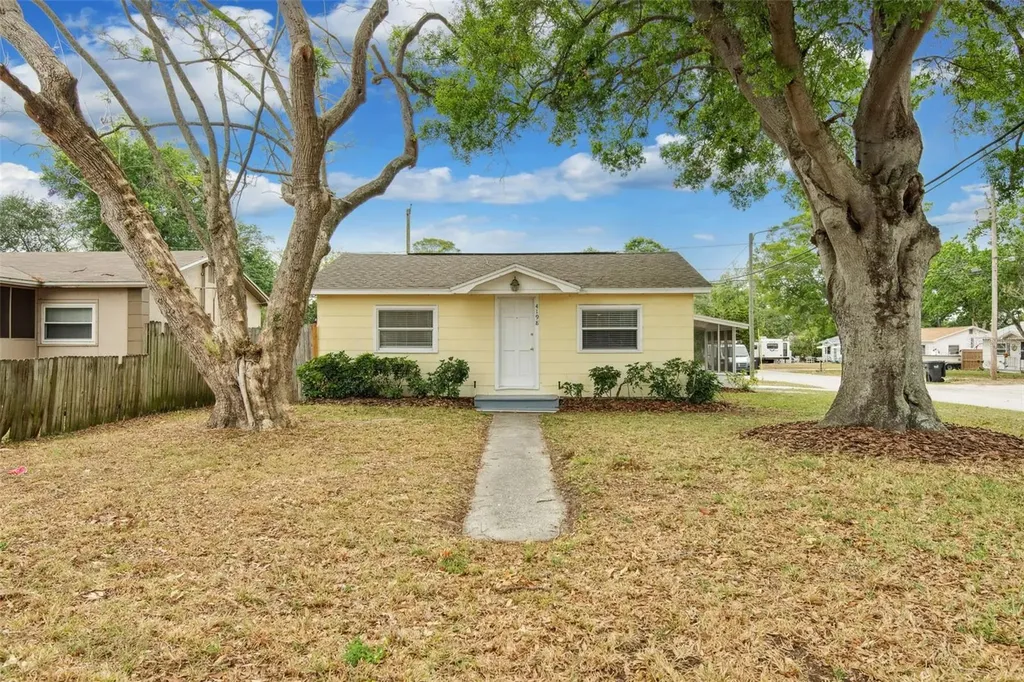 4198 46th Street N St Petersburg FL 33714