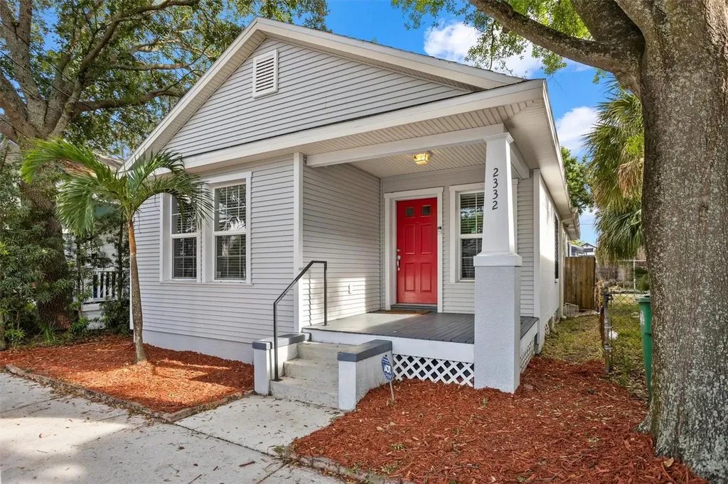 2332 W Chestnut Street Tampa FL 33607