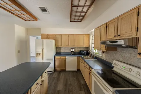 711 Laurel Way Casselberry FL 32707